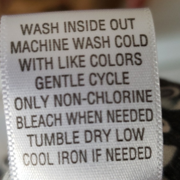 Apt 9 Flowy Beautiflul Boho Black And White Patterened blouse - Picture 7 of 11